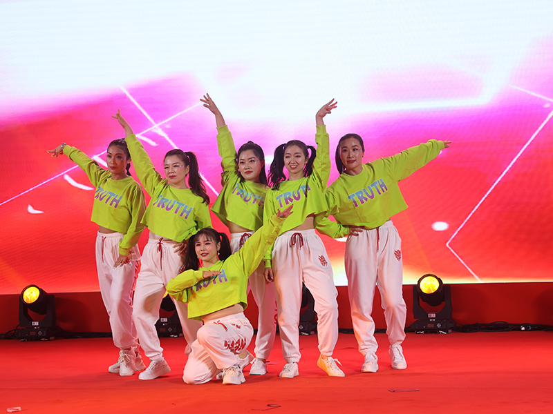 2023年1月14日  公司年会《舞心飞扬》