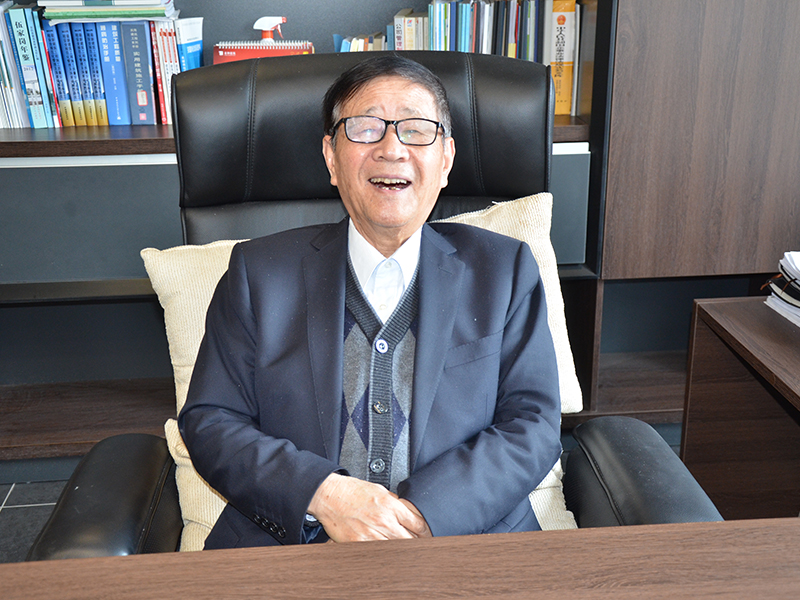 集团顾问 胡体栋